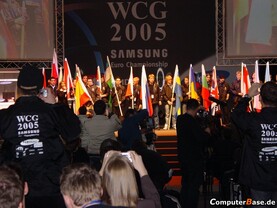 WCG2005 Samsung Euro Championchip Eröffnungsfeier - Flaggeneinlauf