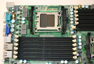 Unbekanntes Gigabyte-Mainboard mit Sockel-F