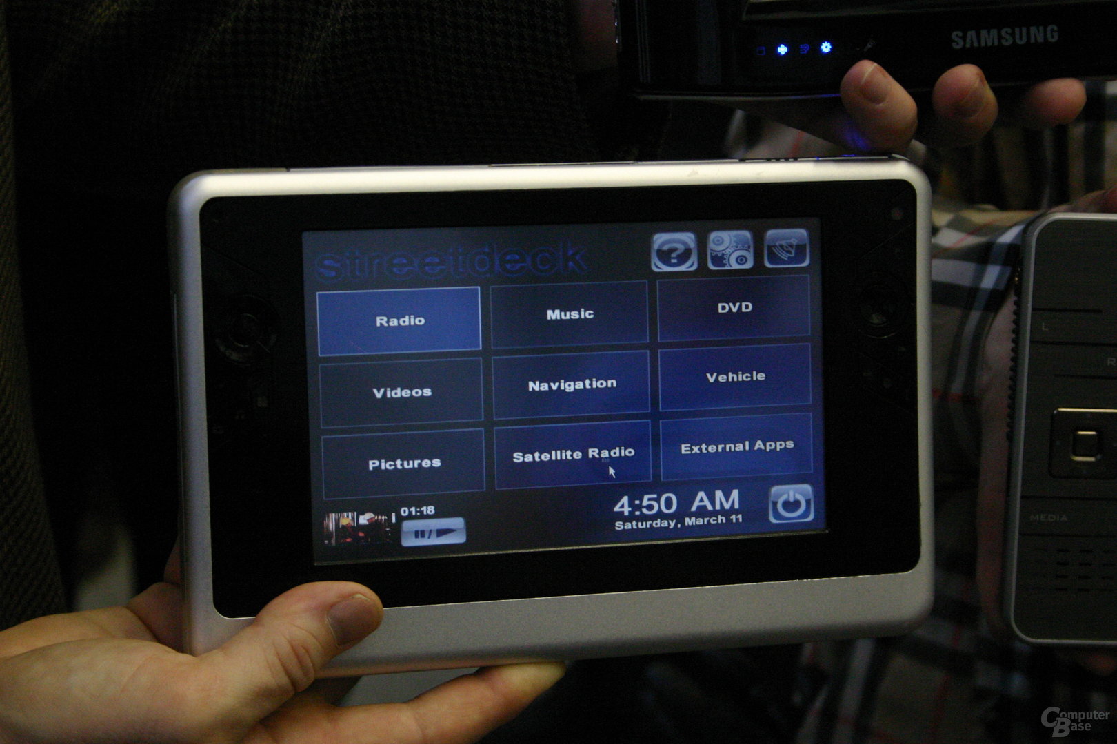Founder Ultra Mobile PC