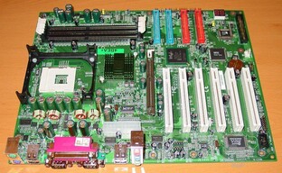 Epox EP-4BEAR - Board 2
