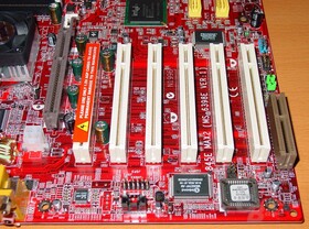 MSI Max2-BLR - Slots 2 MSI Max2-BLR - Slots 2