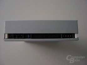 Hinteransicht Asus CRW-4816A