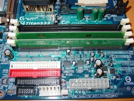 RAM + Power und IDE