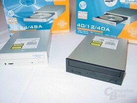Verpackungen und Laufwerke PX-4824TA und PX-4012TA