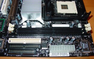 D845PEBT2 - RAM - IDE - Strom