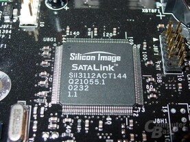 D845PEBT2 - SATA-Chip