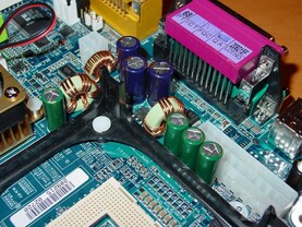 Gigabyte - GA-8SG667 - Regulatoren