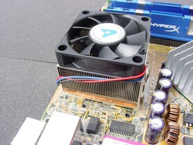 Leistungsfähiger und leiser Kühler für den Athon XP 3200+ Leistungsfähiger und leiser Kühler für den Athon XP 3200+