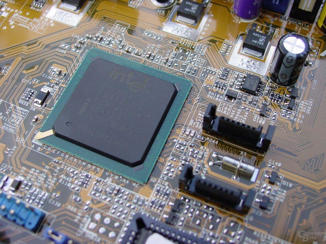 Asus P4P800 Deluxe