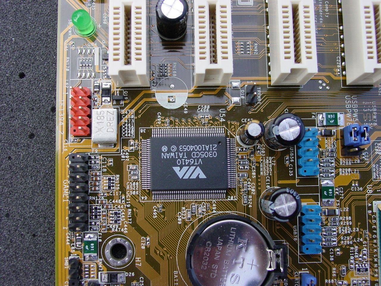 Asus P4P800 Deluxe