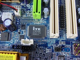 Gigabyte GA-8S648FX