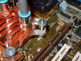 Zern - CPU Kühler montiert - 3