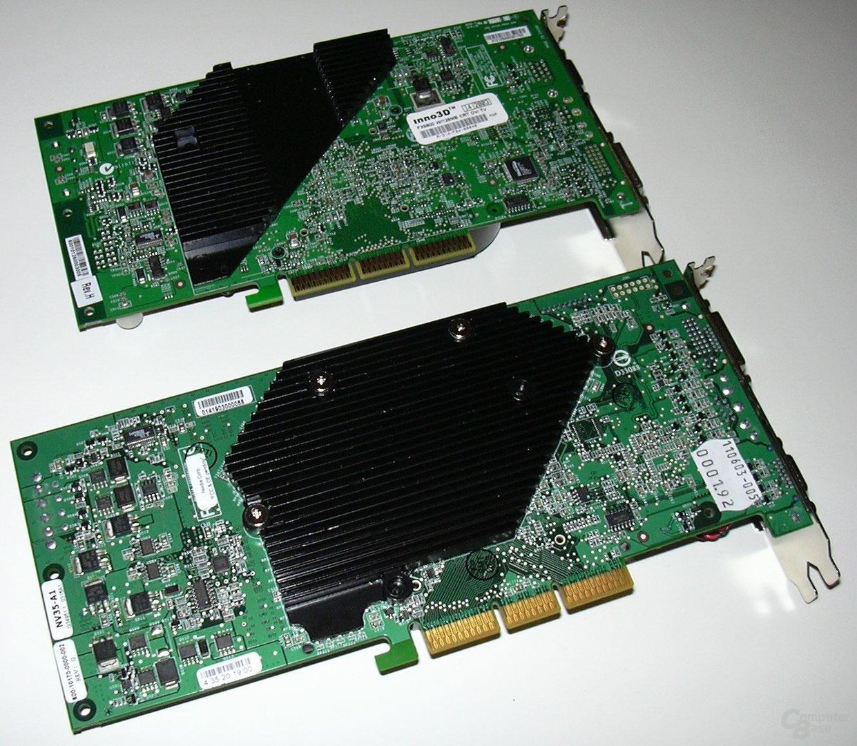 nV GFFX5900u Karte Größenvergleich vs. FX5800 Rückseite