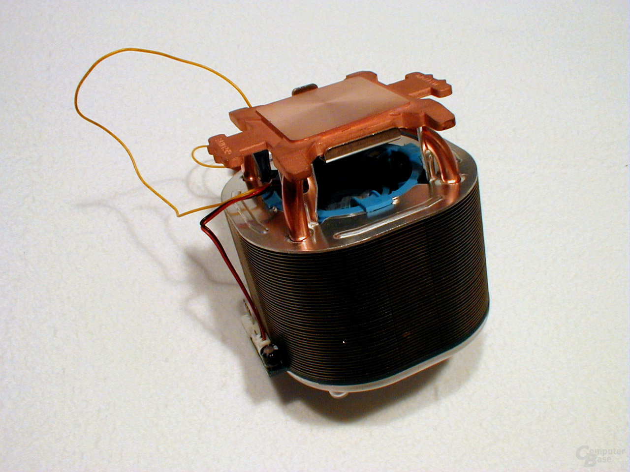 Gigabyte unten