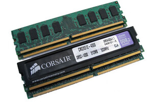 DDR2-533 Module von Corsair und Micron