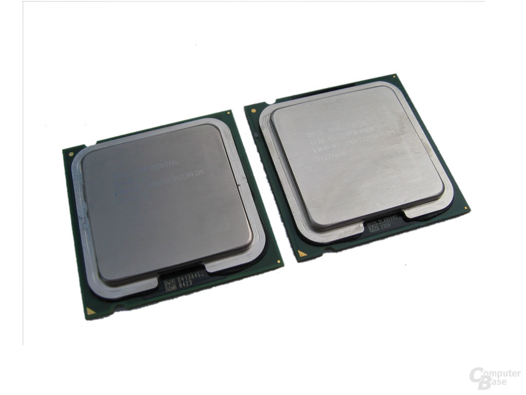 Sockel 775 CPUs - Links Pentium 4, Rechts Pentium 4 Extreme von oben