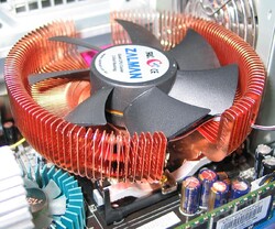Zalman CNPS7700-Cu Montage