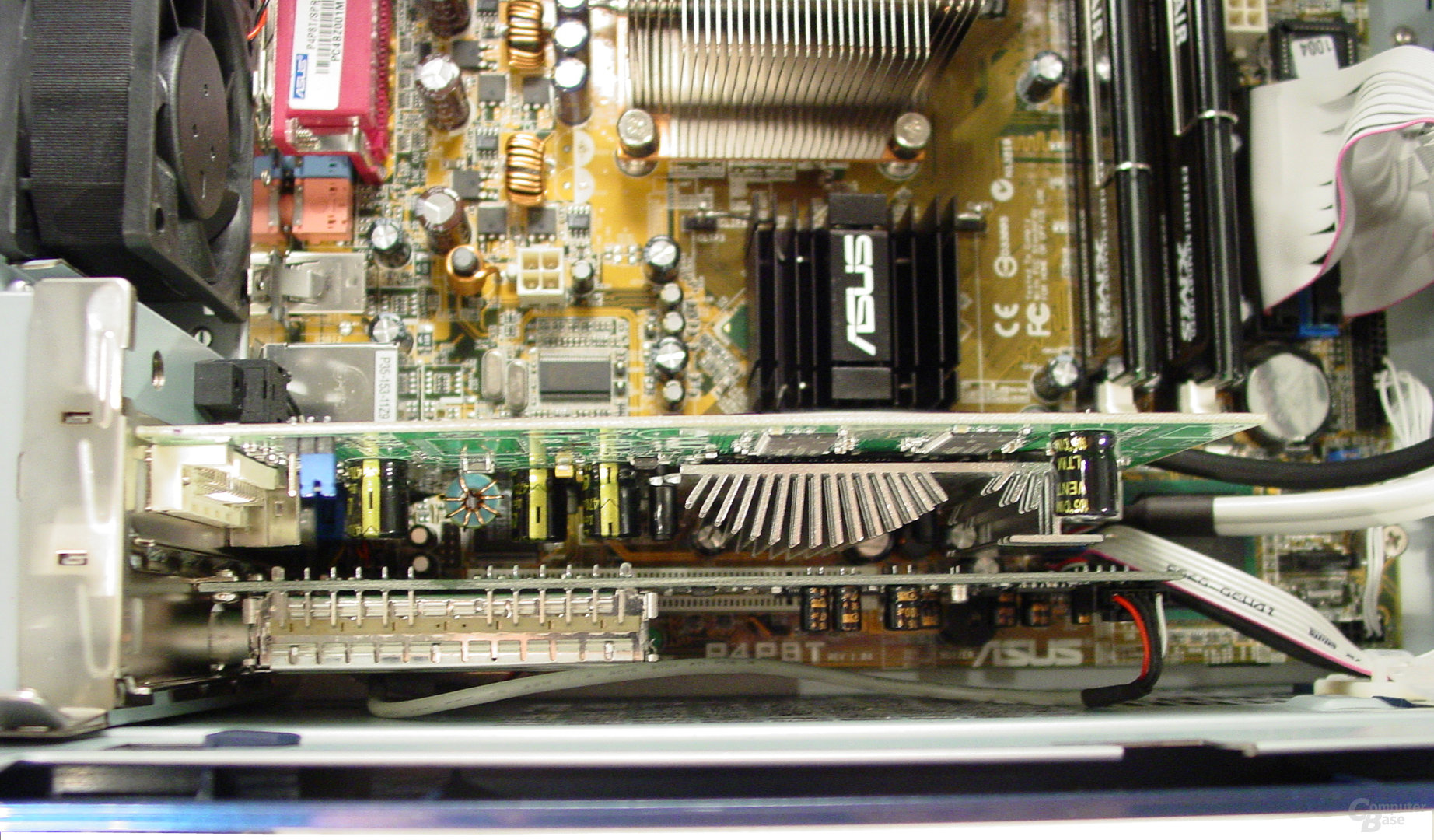 Asus S-presso S1-P111 Deluxe - Installation - TV-Karte und Radeon 9600