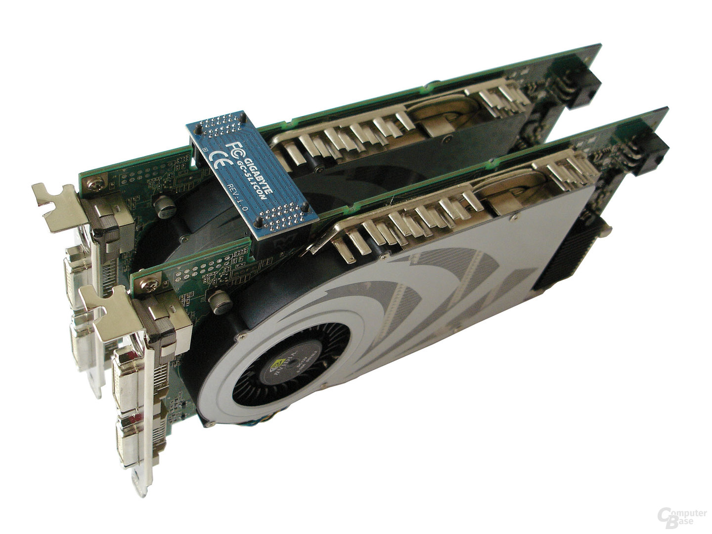 2 GeForce 7800 GTX im SLI-Verbund