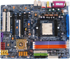 GA-K8NXP-SLI Komponenten