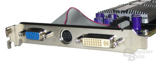 AOpen GeForce 6600 Front-Panel
