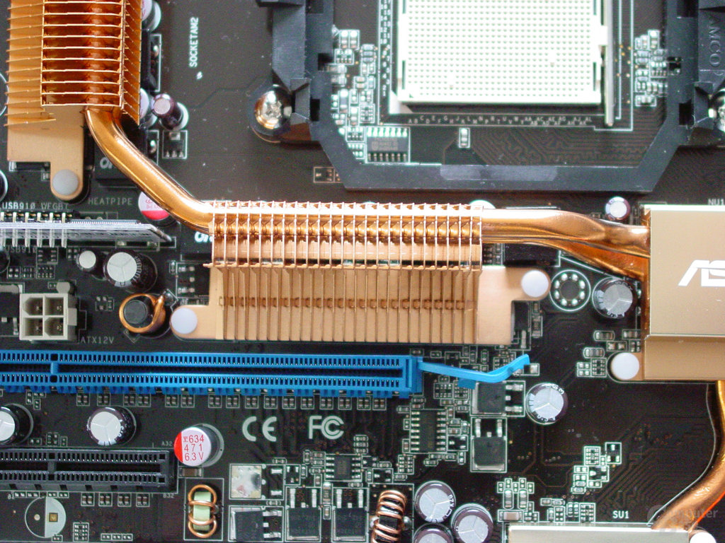 Asus M2N32-SLI Deluxe Wireless Edition