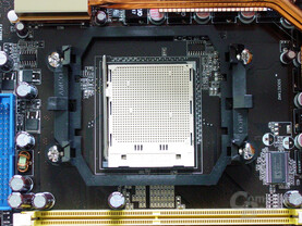 Asus M2N32-SLI Deluxe Wireless Edition