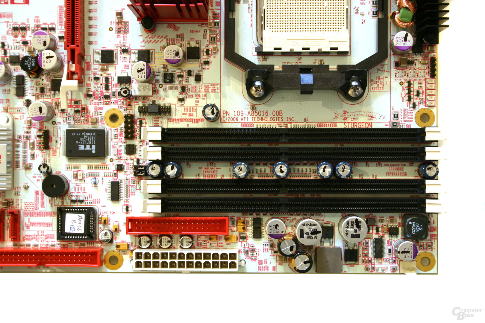 ATi CrossFire Xpress 3200 mit SB600 Referenzboard für Sockel AM2