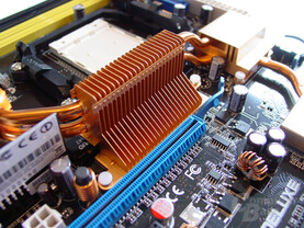 Asus M2N32-SLI Deluxe Wireless Edition