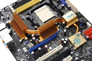 Asus M2N32-SLI Deluxe