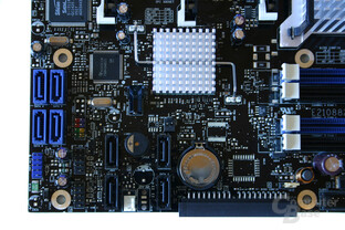 Intel D975XBX Rev. 304 (Bad Axe)