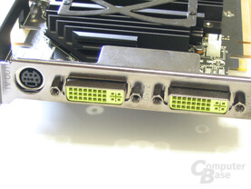 XFX GeForce 7950 GT DVI-Ports