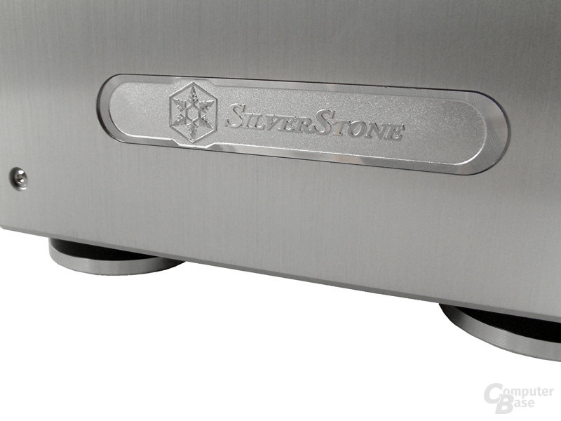 „Silverstone“-Schriftzug
