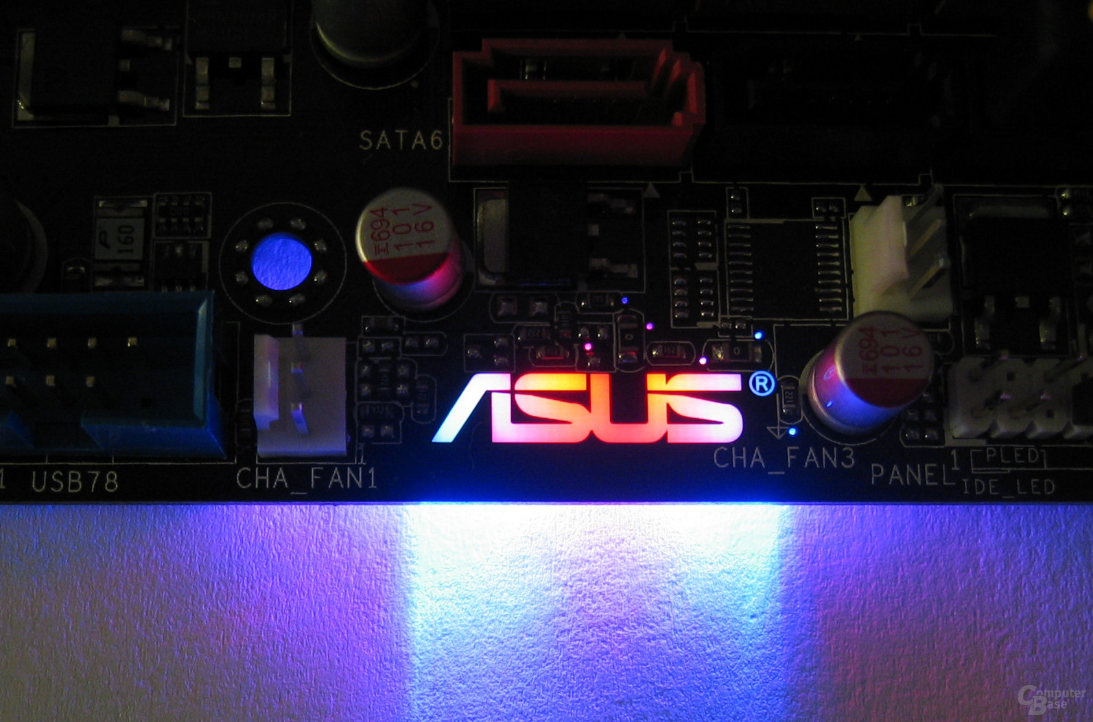 Asus-Logo, rot