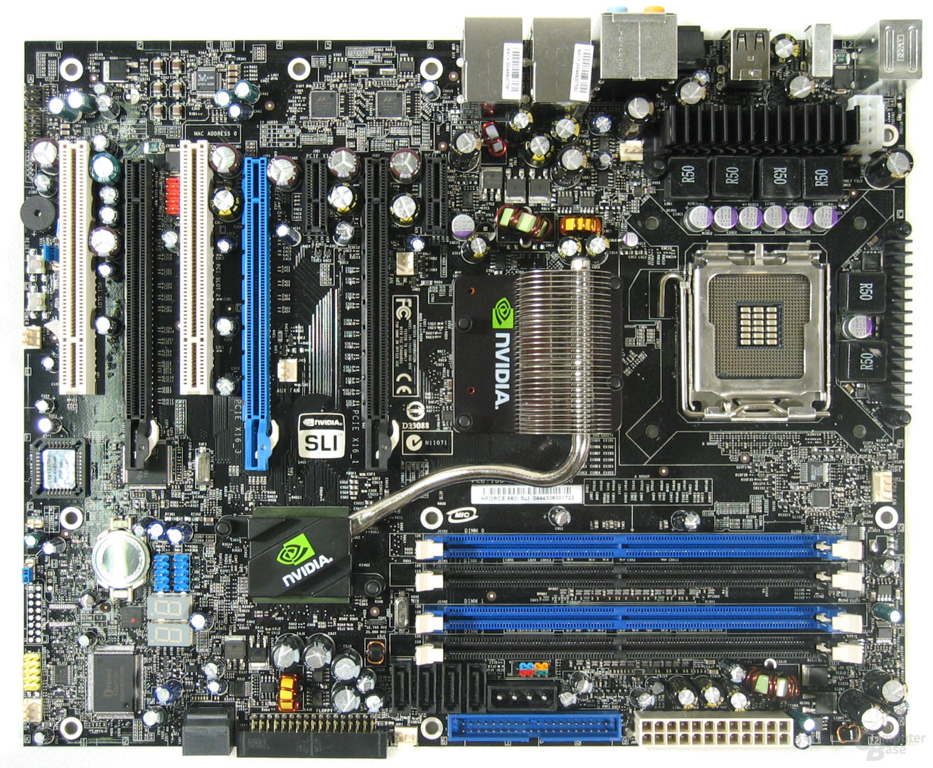 nForce 680i SLI vs. Intel P965