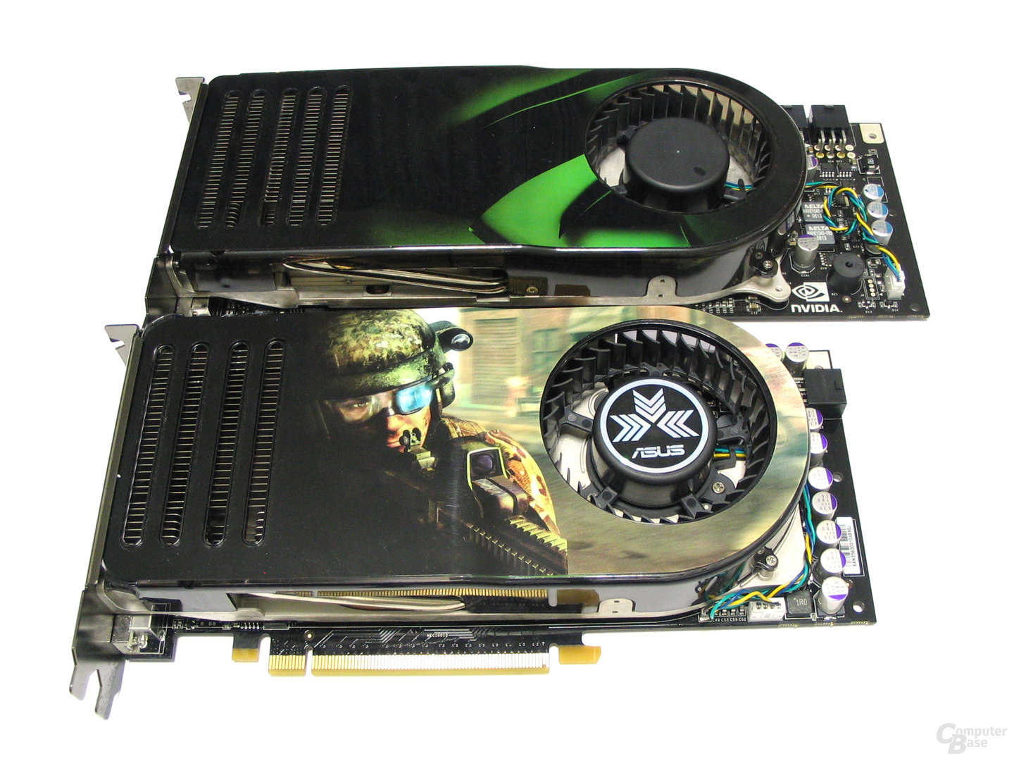 8800 GTS (unten) vs 8800 GTX (oben)