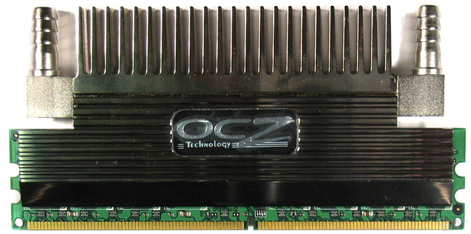 Vier Mal DDR2 von 800 bis 1067 MHz