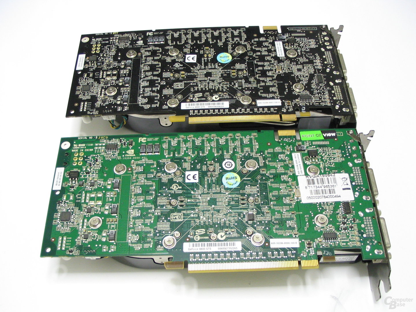 GeForce 8800 GTS (oben) vs 8800 GTS 320MB (unten)