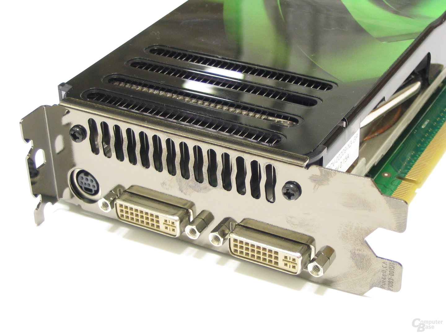POV GeForce 8800 GTS Slotblech