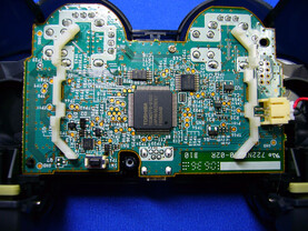 PlayStation 3: Blick ins Innere: Sixaxis Controller | Quelle: http://pc.watch.impress.co.jp