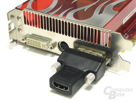 Radeon HD 2900 XT mit Adapter