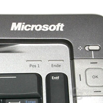 Reales Bild vom Wireless Entertainment Desktop 7000: Die Anzeigen für Num, Caps Lock etc. fehlen Reales Bild vom Wireless Entertainment Desktop 7000: Die Anzeigen für Num, Caps Lock etc. fehlen