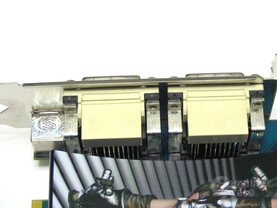 Radeon HD 2600 XT X2 DVI-Ausgaenge Radeon HD 2600 XT X2 DVI-Ausgaenge