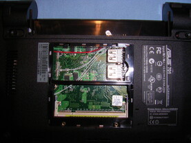 Asus Eee PC: interne USB-Port-Erweiterung Asus Eee PC: interne USB-Port-Erweiterung