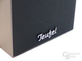 Teufel-Emblem auf den Satelliten