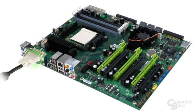 nForce 780a mit DVI-Anschluss