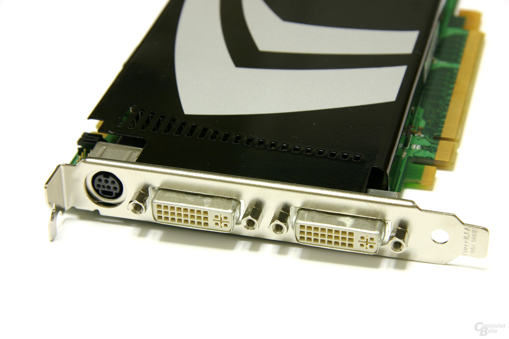 GeForce 9600 GT Slotblech