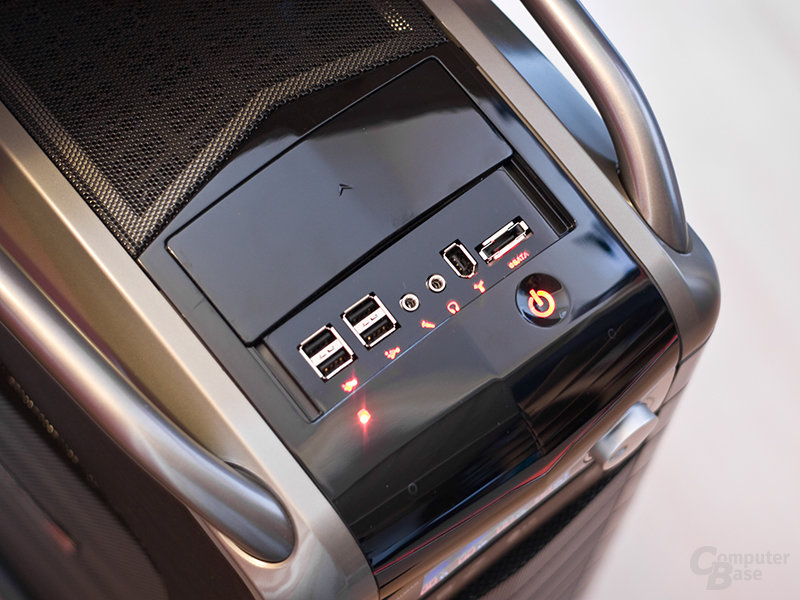Cooler Master Cosmos S – Portkit