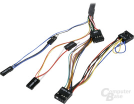 Die notwendigen Kabel des Sharkoon PC Jump Start