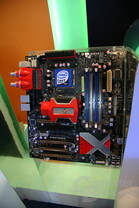 Asus „Pinotnoir“